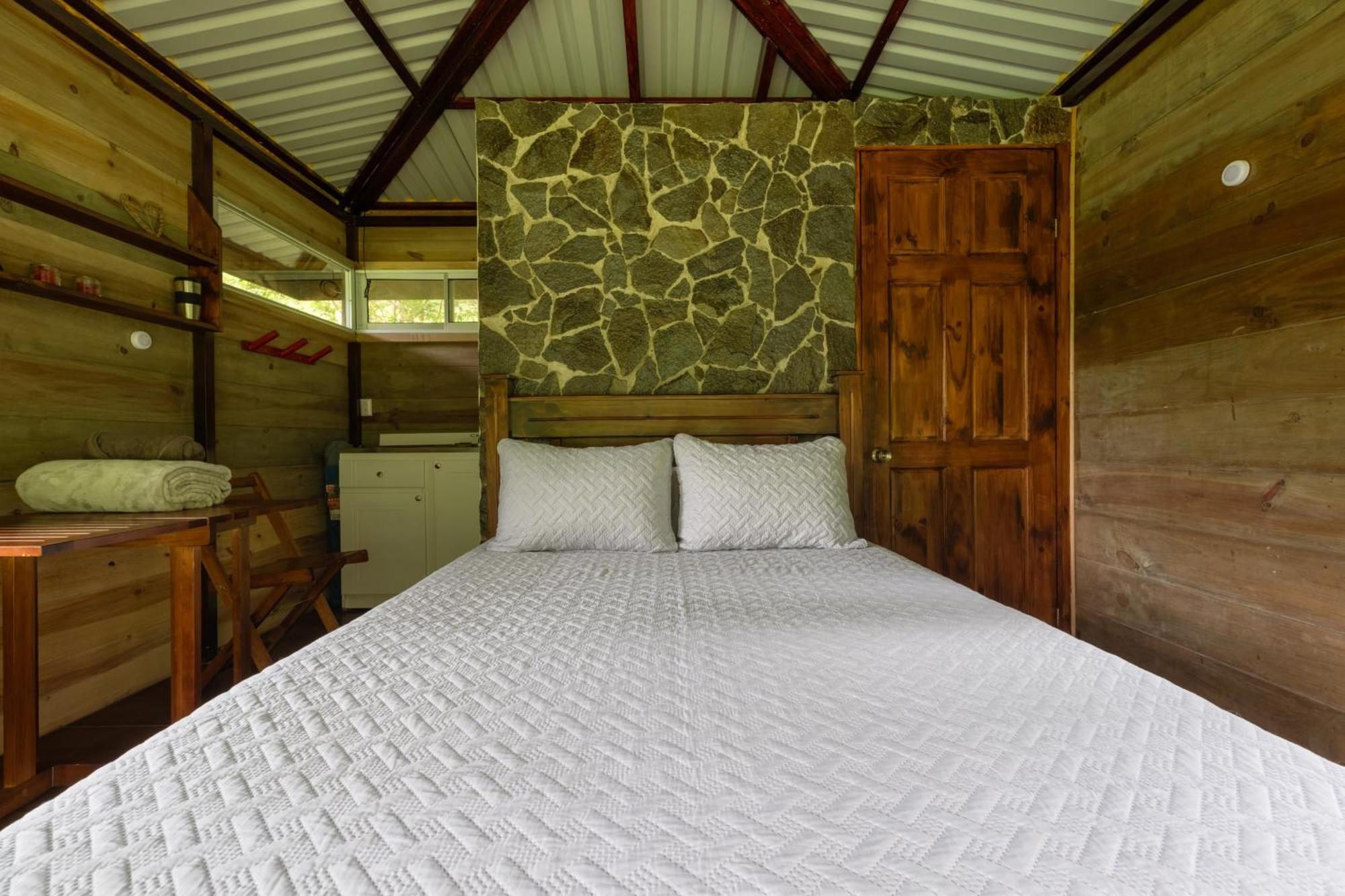 Hotel Rivel - Restaurant & Nature Retreat Turrialba Eksteriør billede