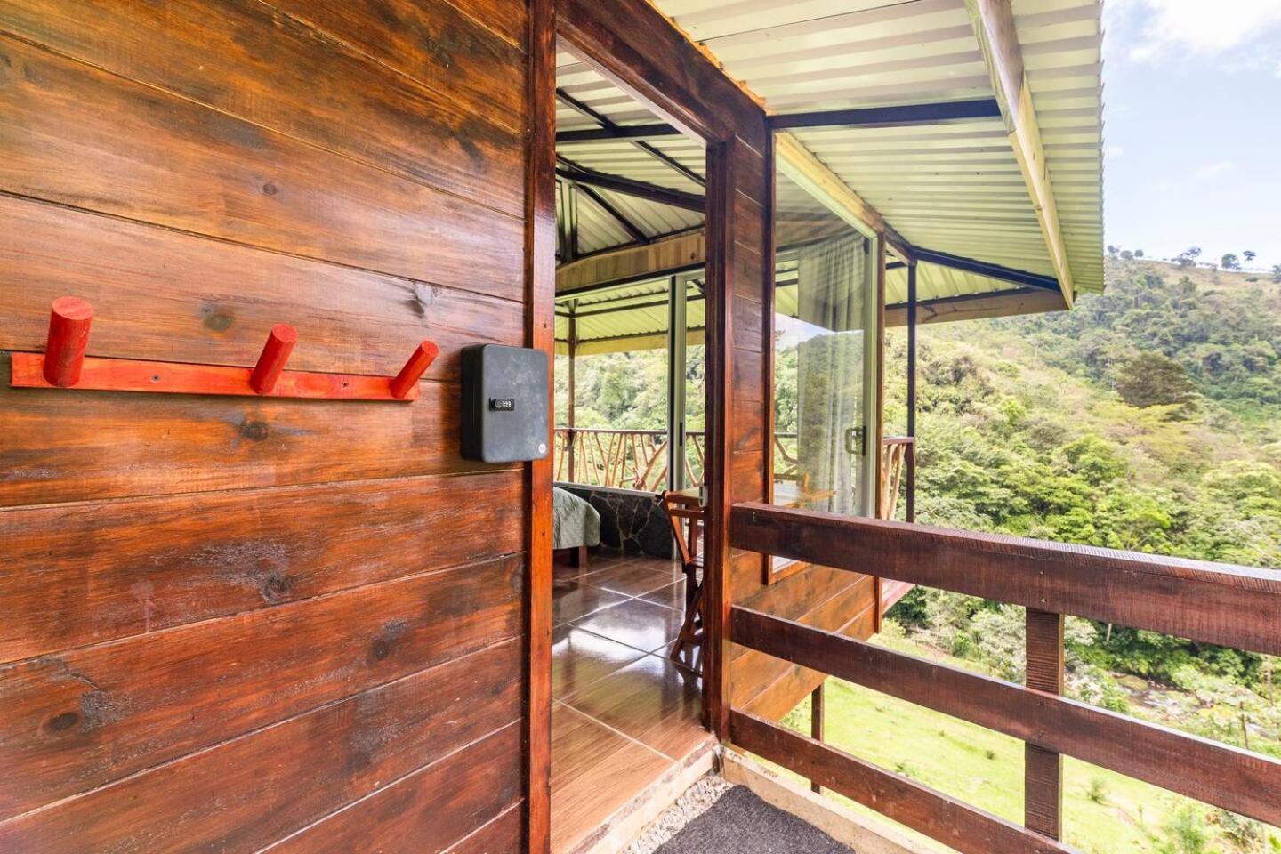 Hotel Rivel - Restaurant & Nature Retreat Turrialba Eksteriør billede
