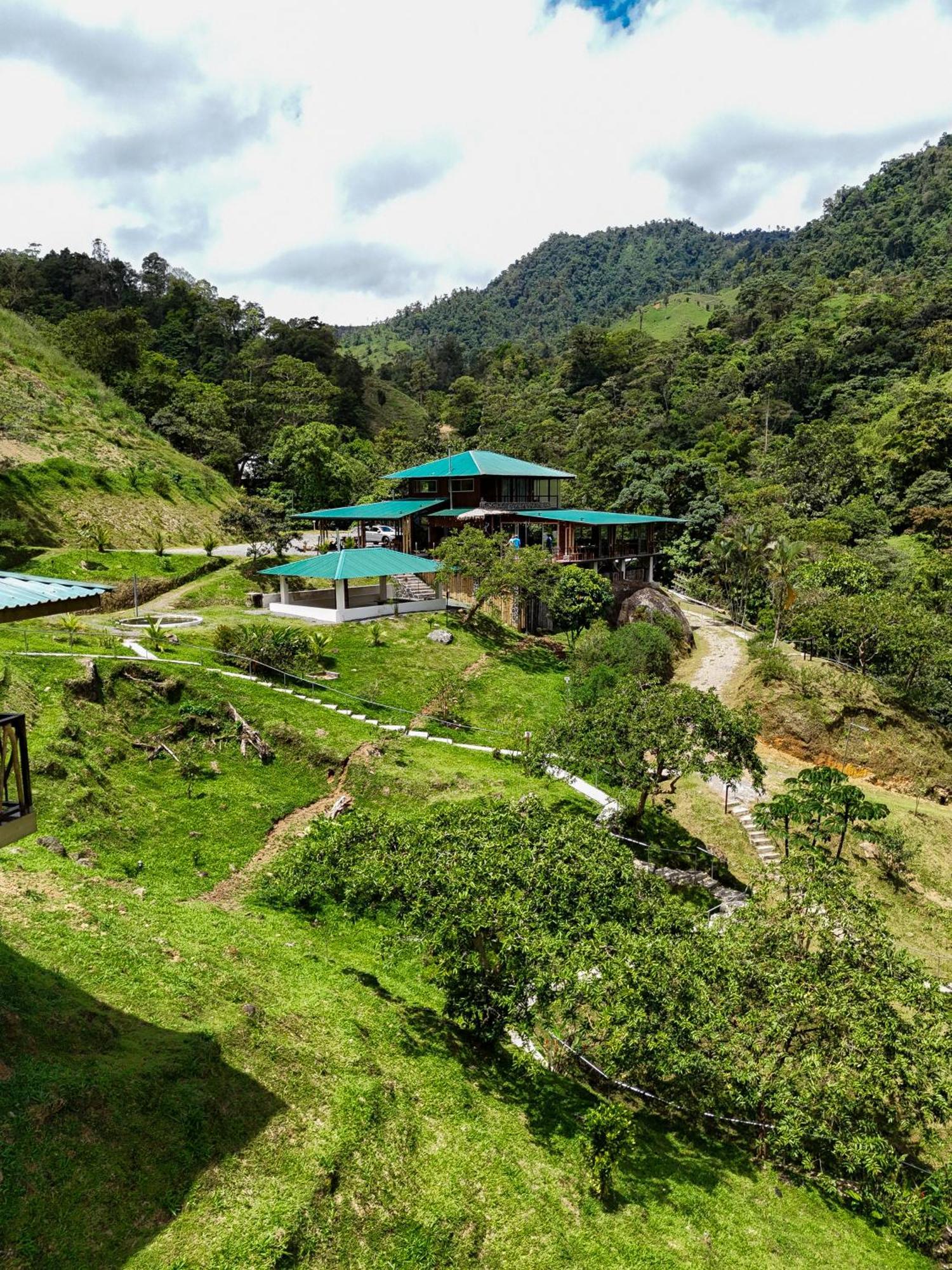 Hotel Rivel - Restaurant & Nature Retreat Turrialba Eksteriør billede